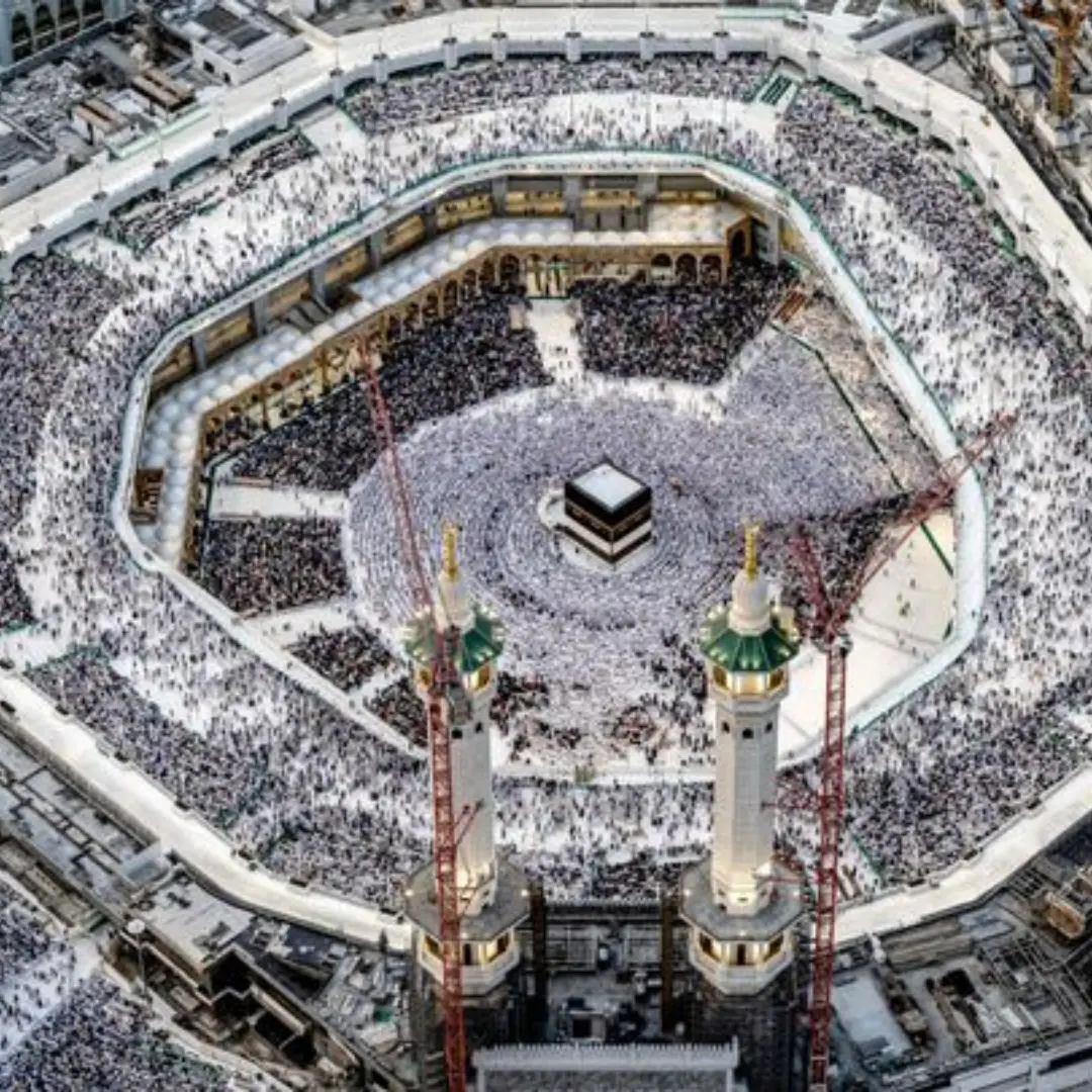 During Hajj 2024, pilgrims in Saudi Arabia endure intense heat, finding solace and strength through their spiritual connection