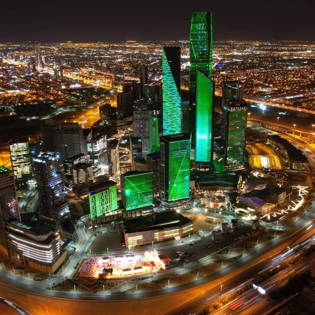 Saudi Arabia’s Golden Goodbye: Expats Secure End-of-Service Gratuity Across All Contracts!